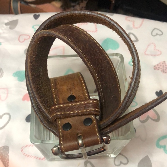 WRANGLER brown floral embossed genuine leather men’s belt. Size 34. - Picture 2 of 9